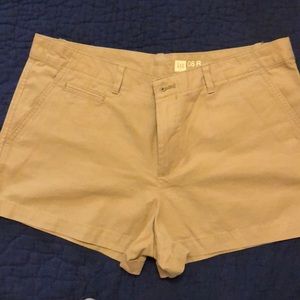Gap shorts 8R